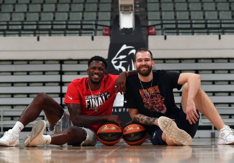 Nemanja Radovic Y Dylan Ennis Nos Sentimos M S C Modos Cuando Vimos